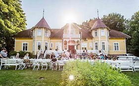 Stf Villa Soederasen B&B